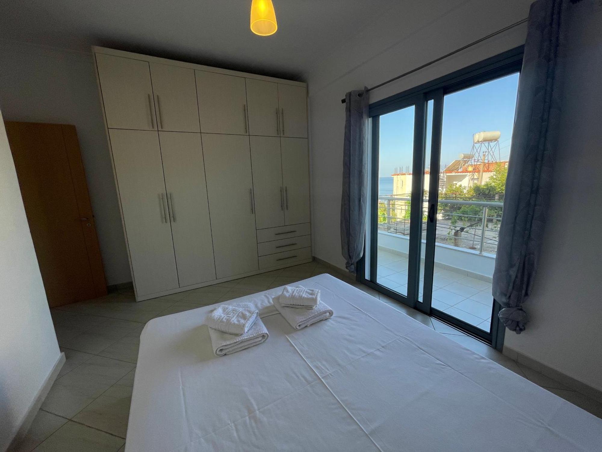 Tasos Rooms Himare Exterior photo
